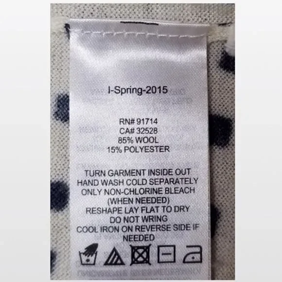 A/X Armani Exchange Sweater Womens Small Petite Cream Blue Long Sleeve - Picture 5 of 5